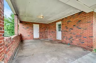 202 Saluda Dr, Piedmont, SC 29673 - Photo 16