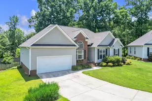 8 Manor Ct, Simpsonville, SC 29681 - Photo 2