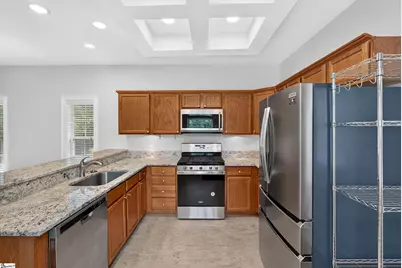 748 N Elm Avenue, Landrum, SC 29356 - Photo 8