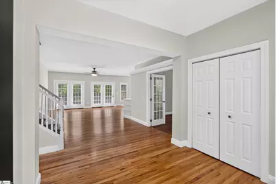 748 N Elm Avenue, Landrum, SC 29356 - Photo 14