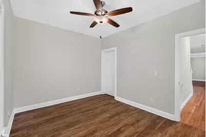 748 N Elm Avenue, Landrum, SC 29356 - Photo 32