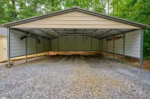 748 N Elm Ave, Landrum, SC 29356 - Photo 26