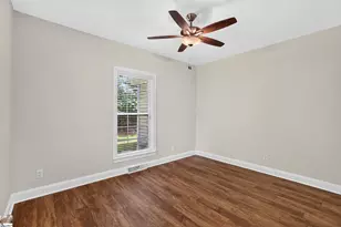 748 N Elm Ave, Landrum, SC 29356 - Photo 30