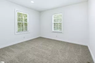 705 W Georgia St, Woodruff, SC 29388 - Photo 14