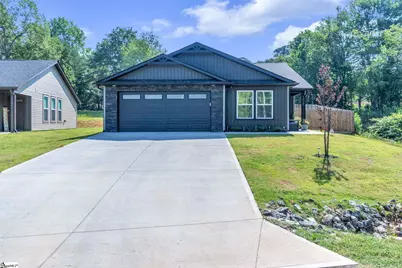 273 Lexington Street, Chesnee, SC 29323 - Photo 1