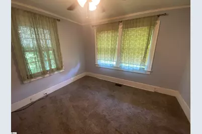 302 Jones Street, Laurens, SC 29360 - Photo 16