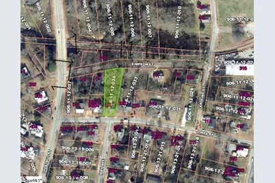 302 Jones Street, Laurens, SC 29360 - Photo 12