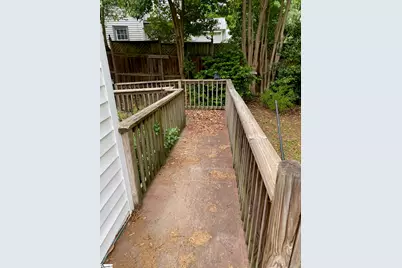 302 Jones Street, Laurens, SC 29360 - Photo 10