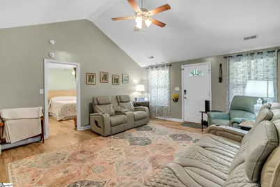 145 Austin Place Drive, Boiling Springs, SC 29319 - Photo 4