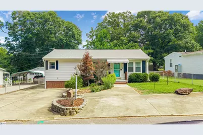 3 Bahan Circle, Taylors, SC 29687 - Photo 2