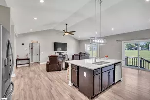 488 Pearson Rd, Greer, SC 29651 - Photo 6