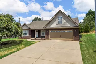 319 Kelly Farm Rd, Moore, SC 29369 - Photo 2