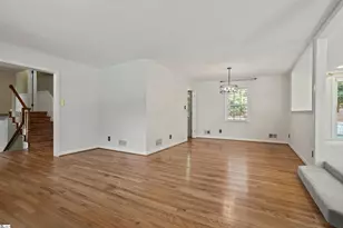 295 Fairlane Dr, Spartanburg, SC 29307 - Photo 4