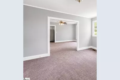 111 Bethune Street, Greenwood, SC 29646 - Photo 2