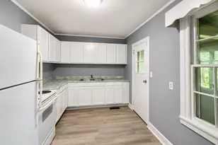 111 Bethune St, Greenwood, SC 29646 - Photo 4