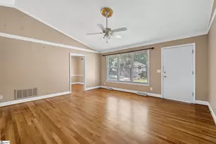 210 Saratoga Dr, Greer, SC 29650 - Photo 16