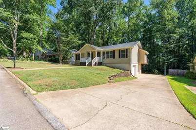 210 Saratoga Drive, Greer, SC 29650 - Photo 2