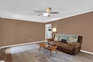 301 Mountain View Ct, Greenville, SC 29611 - Photo 4