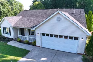20 Two Gait Ln, Simpsonville, SC 29680 - Photo 2