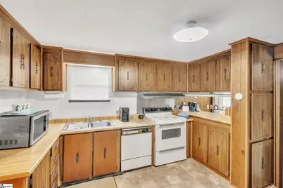 207 Wallace Drive, Easley, SC 29640 - Photo 14