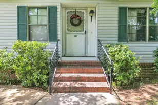207 Wallace Dr, Easley, SC 29640 - Photo 6