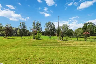 707 Bayridge Dr, Simpsonville, SC 29680 - Photo 2