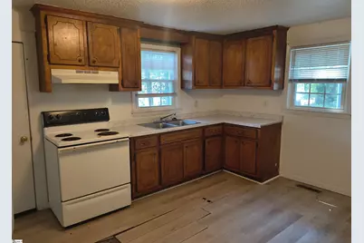 23 6th Avenue, Greenville, SC 29609 - Photo 4