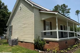 213 Magnolia St, Clinton, SC 29325 - Photo 2
