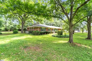 201 Calhoun Rd, Belton, SC 29627 - Photo 6