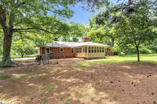 201 Calhoun Rd, Belton, SC 29627 - Photo 4