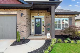 4 Woodcross Dr, Simpsonville, SC 29681 - Photo 2