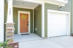 142 Shager Pl, Travelers Rest, SC 29690 - Photo 2