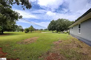 101 Hunter Rd, Woodruff, SC 29388 - Photo 2