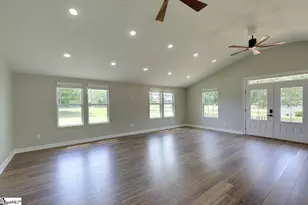 101 Hunter Rd, Woodruff, SC 29388 - Photo 8