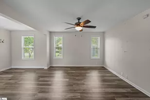 206 Carey Ave, Greer, SC 29651 - Photo 4