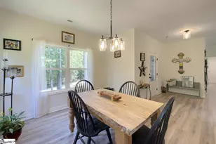 54 Lakeview Rd, Fountain Inn, SC 29644 - Photo 10