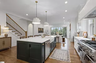 210 W Mountainview Ave, Greenville, SC 29609 - Photo 8