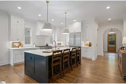 210 W Mountainview Avenue, Greenville, SC 29609 - Photo 6