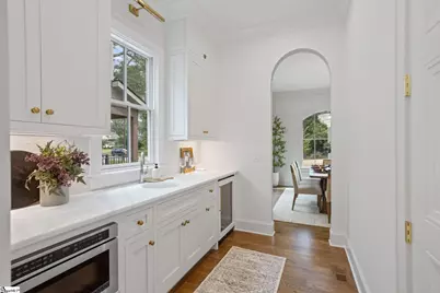 210 W Mountainview Avenue, Greenville, SC 29609 - Photo 18