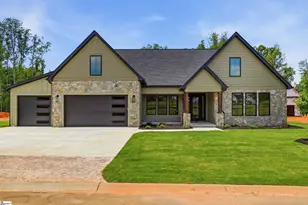 4088 Hollybank Dr, Spartanburg, SC 29303 - Photo 1
