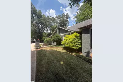 105 E Blue Ridge Drive, Greenville, SC 29609 - Photo 6