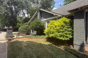 105 E Blue Ridge Dr, Greenville, SC 29609 - Photo 6