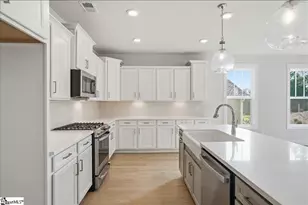 229 Summerall Ln, Seneca, SC 29678 - Photo 6