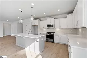 229 Summerall Ln, Seneca, SC 29678 - Photo 10