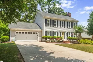 10 Woodway Dr, Greer, SC 29651 - Photo 2
