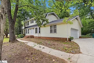 201 Crepe Myrtle Ct, Greenville, SC 29607 - Photo 2