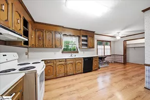 201 Crepe Myrtle Ct, Greenville, SC 29607 - Photo 14