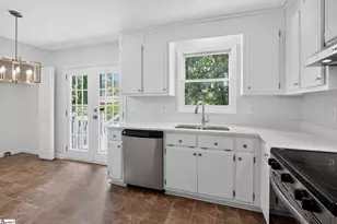17 Queens St, Fountain Inn, SC 29644 - Photo 6