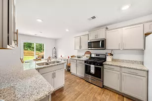 207 Ashwood Wy, Easley, SC 29640 - Photo 8