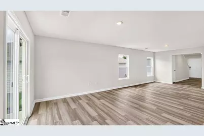 127 Lazzon Road, Moore, SC 29369 - Photo 8